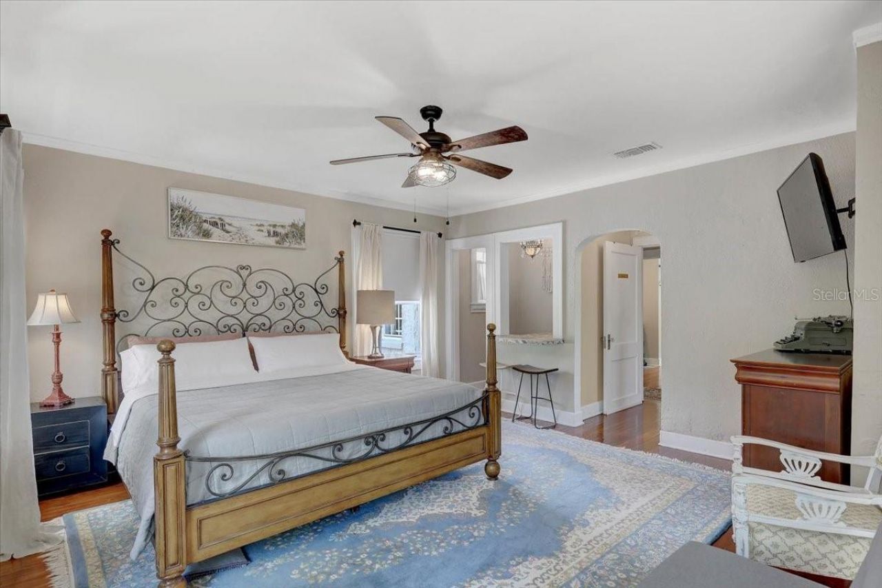 325 49th Street N, Saint Petersburg, FL 33710 Photo