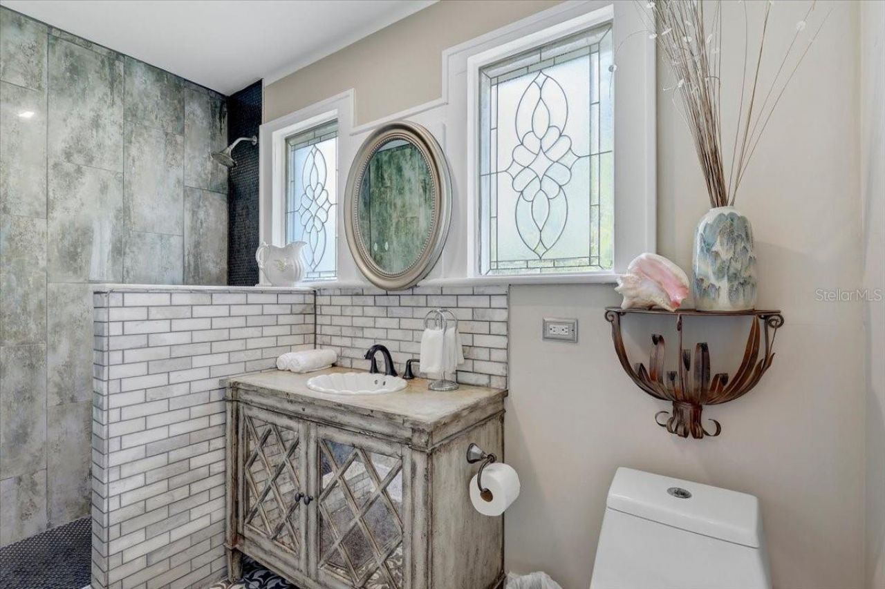 325 49th Street N, Saint Petersburg, FL 33710 Photo