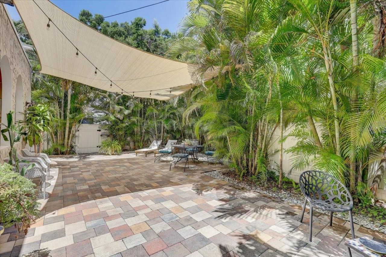 325 49th Street N, Saint Petersburg, FL 33710 Photo