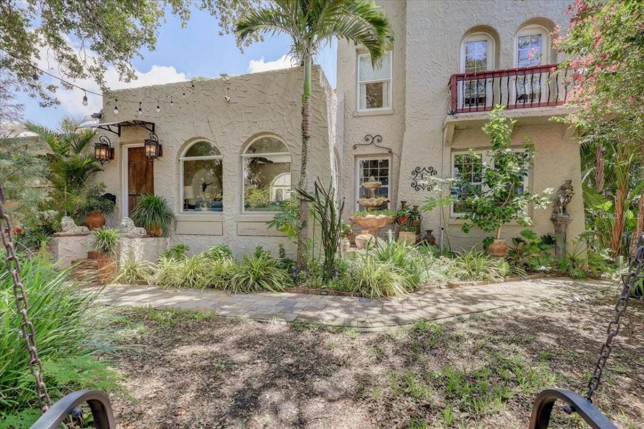 325 49th Street N, Saint Petersburg, FL 33710 Photo