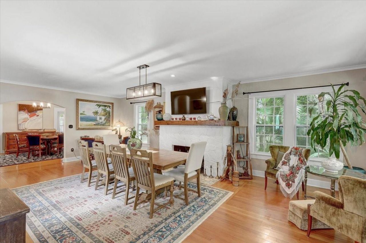 325 49th Street N, Saint Petersburg, FL 33710 Photo