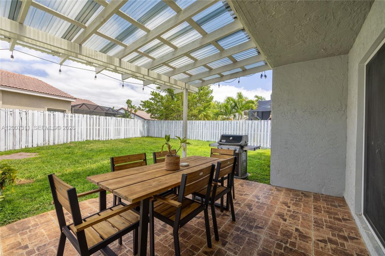 2737 SW 177th Ave , Miramar, FL 33029 Photo