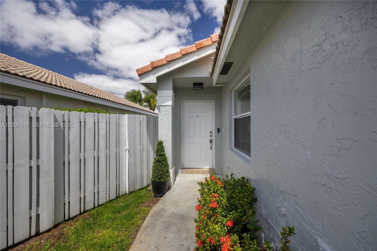 2737 SW 177th Ave , Miramar, FL 33029 Photo