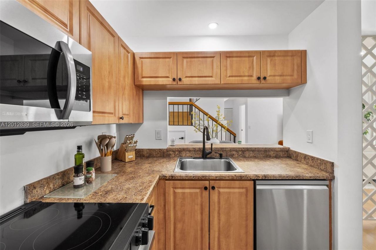 21216 Harbor Way , Unit 158-15, Aventura, FL 33180 Photo