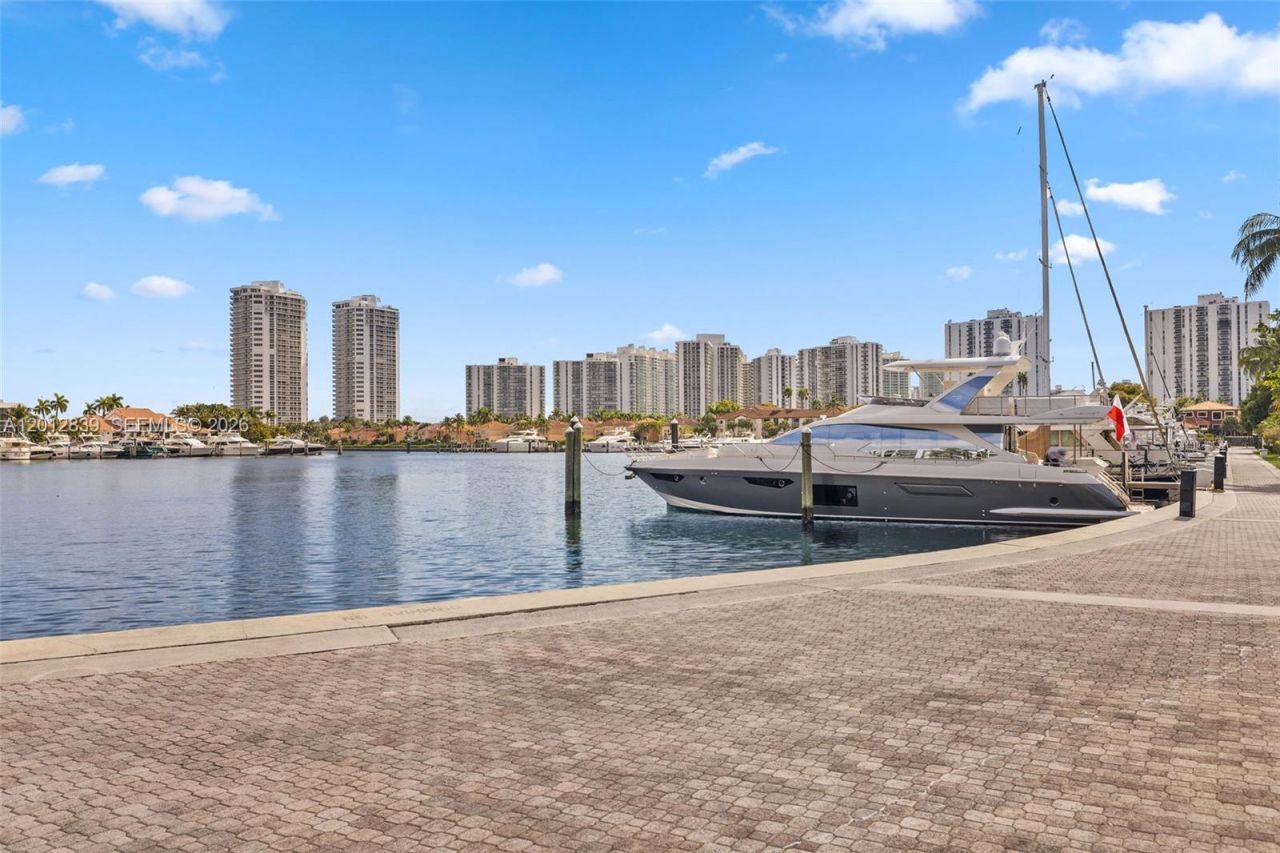 21216 Harbor Way , Unit 158-15, Aventura, FL 33180 Photo
