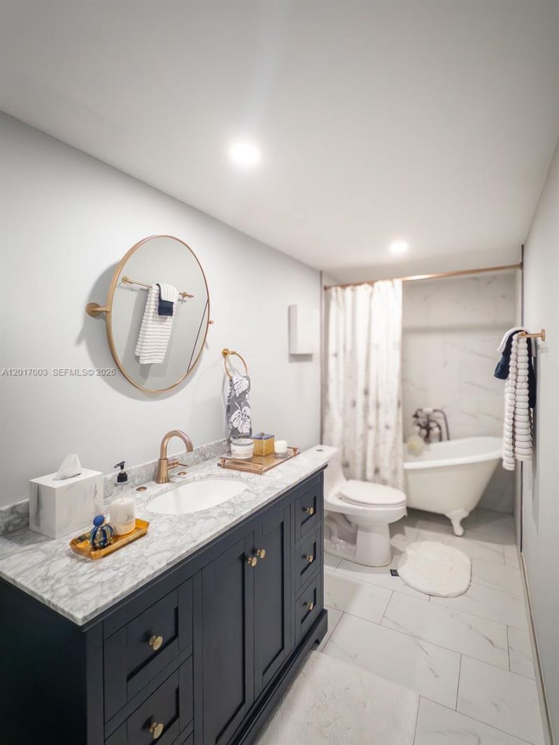 90 Edgewater Dr , Unit 114, Coral Gables, FL 33133 Photo