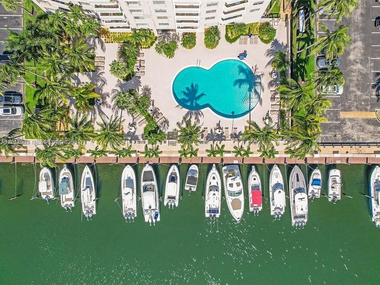 90 Edgewater Dr , Unit 114, Coral Gables, FL 33133 Photo