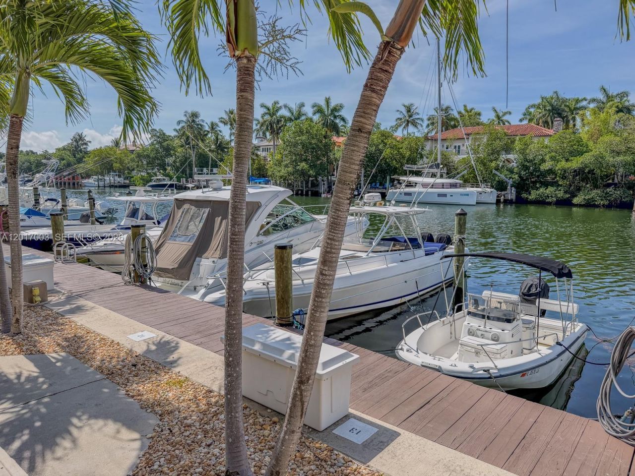 90 Edgewater Dr , Unit 114, Coral Gables, FL 33133 Photo