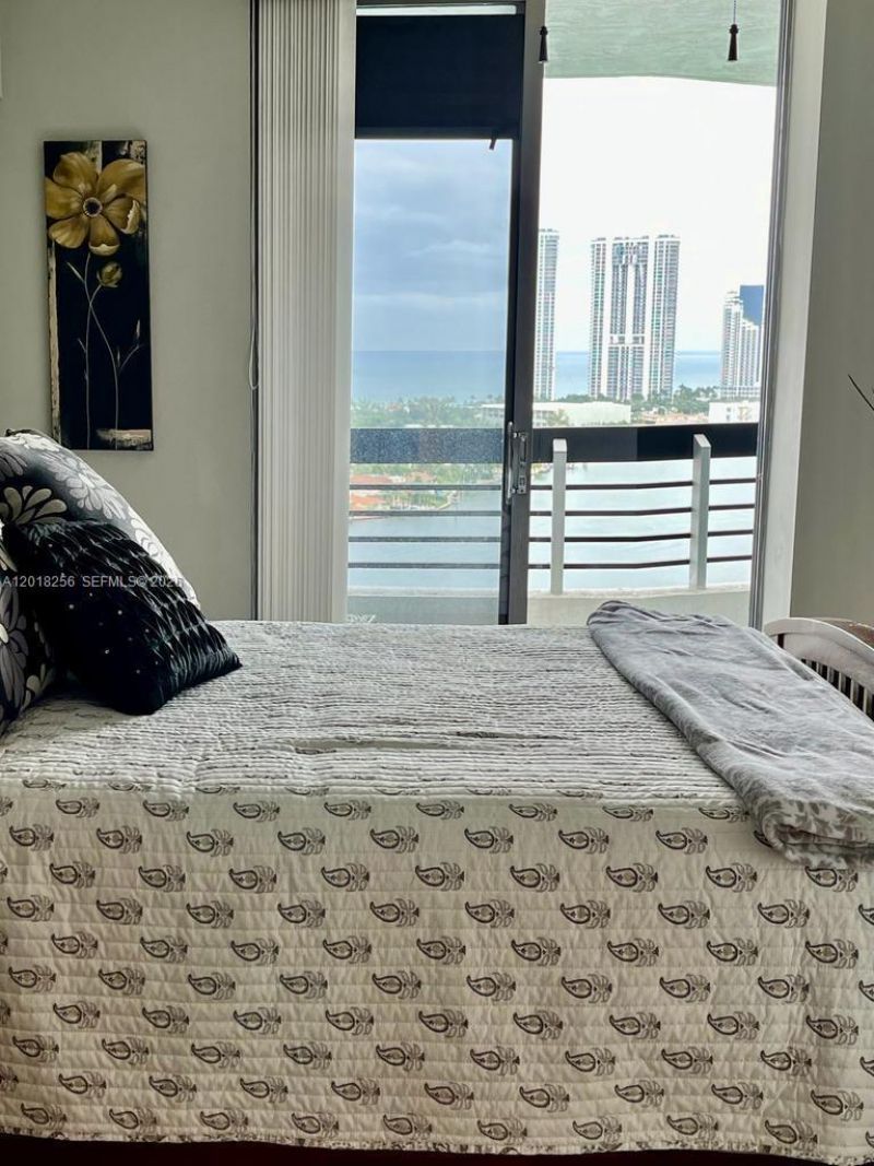3530 Mystic Pointe Dr , Unit 2312, Aventura, FL 33180 Photo