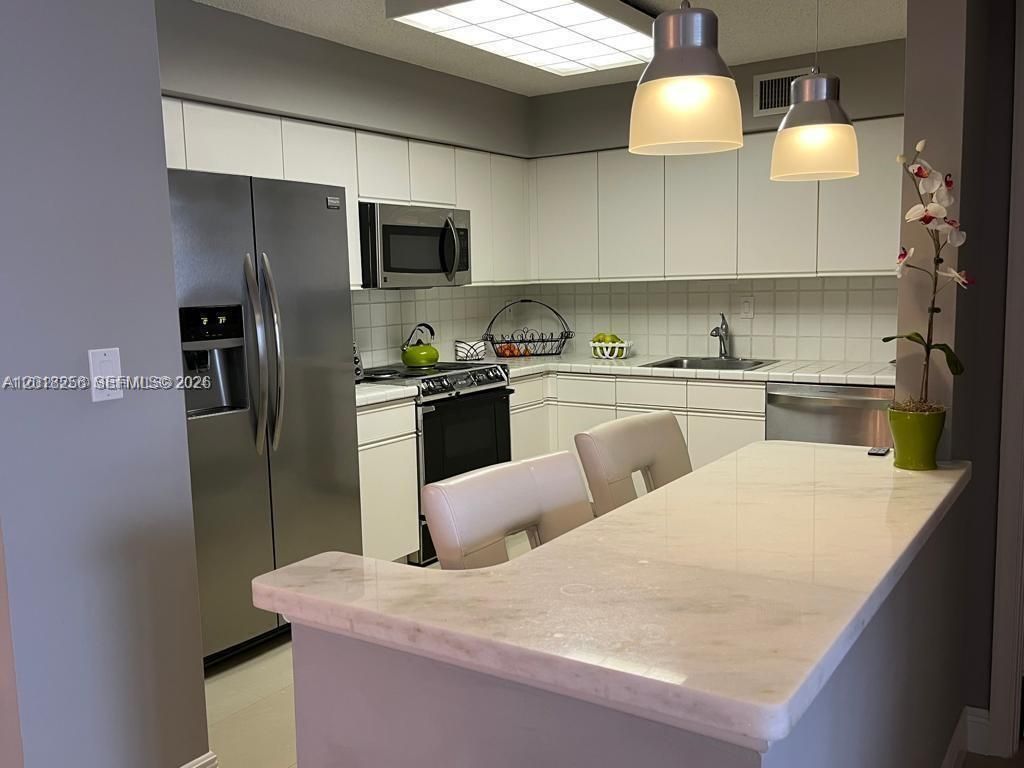 3530 Mystic Pointe Dr , Unit 2312, Aventura, FL 33180 Photo