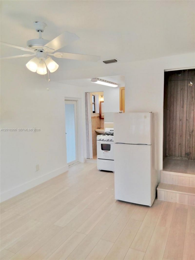 7537 Buccaneer Ave, Unit B, North Bay Village, FL 33141 Photo