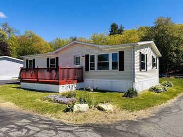 93 Grochmal Ave, Unit 119, Springfield, MA 01150