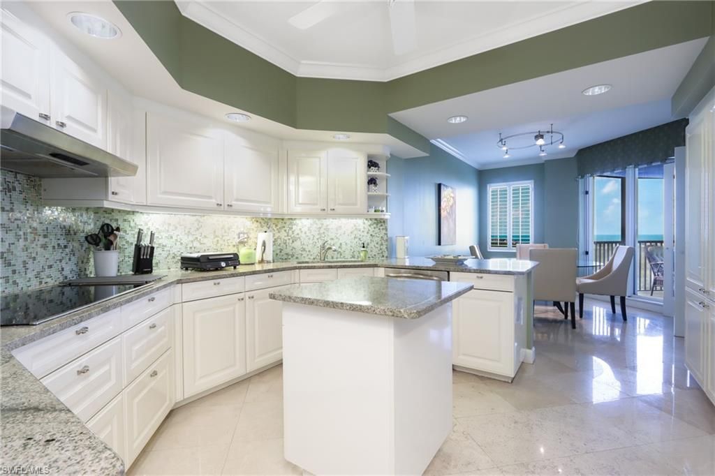 8990 Bay Colony Dr , Unit 1002, Naples, FL 34108 Photo