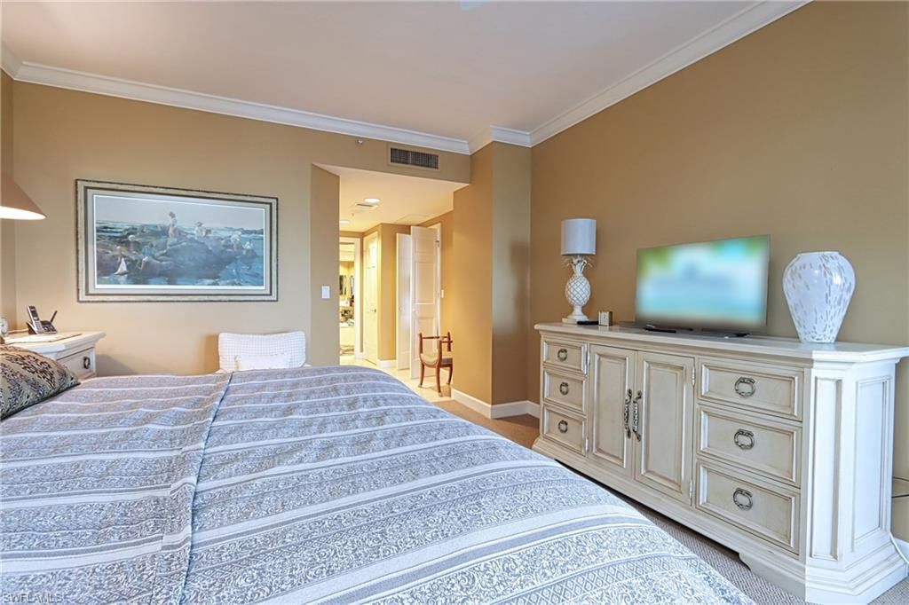 8990 Bay Colony Dr , Unit 1002, Naples, FL 34108 Photo