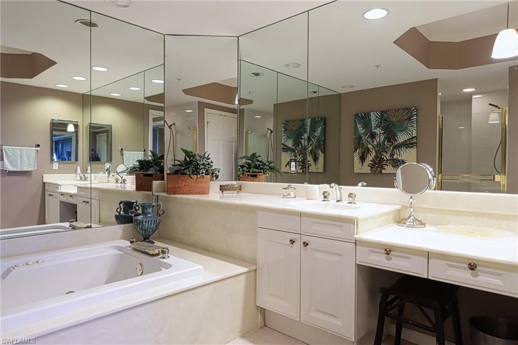 8990 Bay Colony Dr , Unit 1002, Naples, FL 34108 Photo