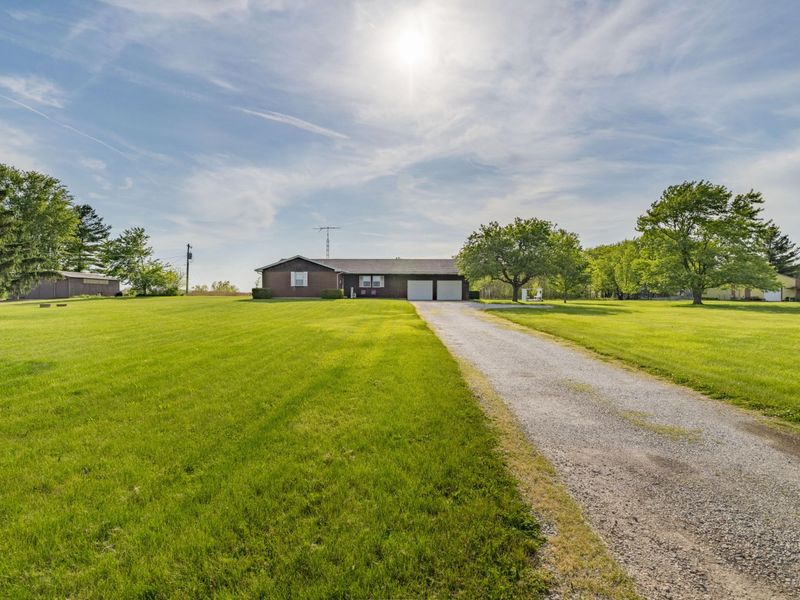 13401 Ailes Road, Anna, OH 45302 Photo 3