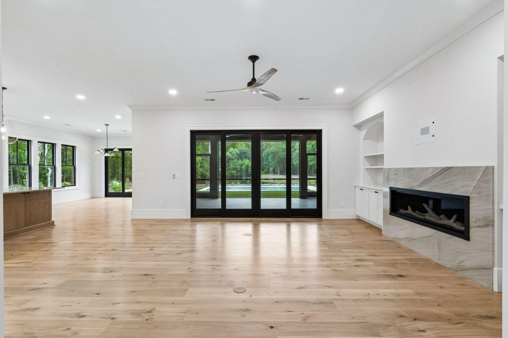 2486 Bald Eagle Court Photo 23