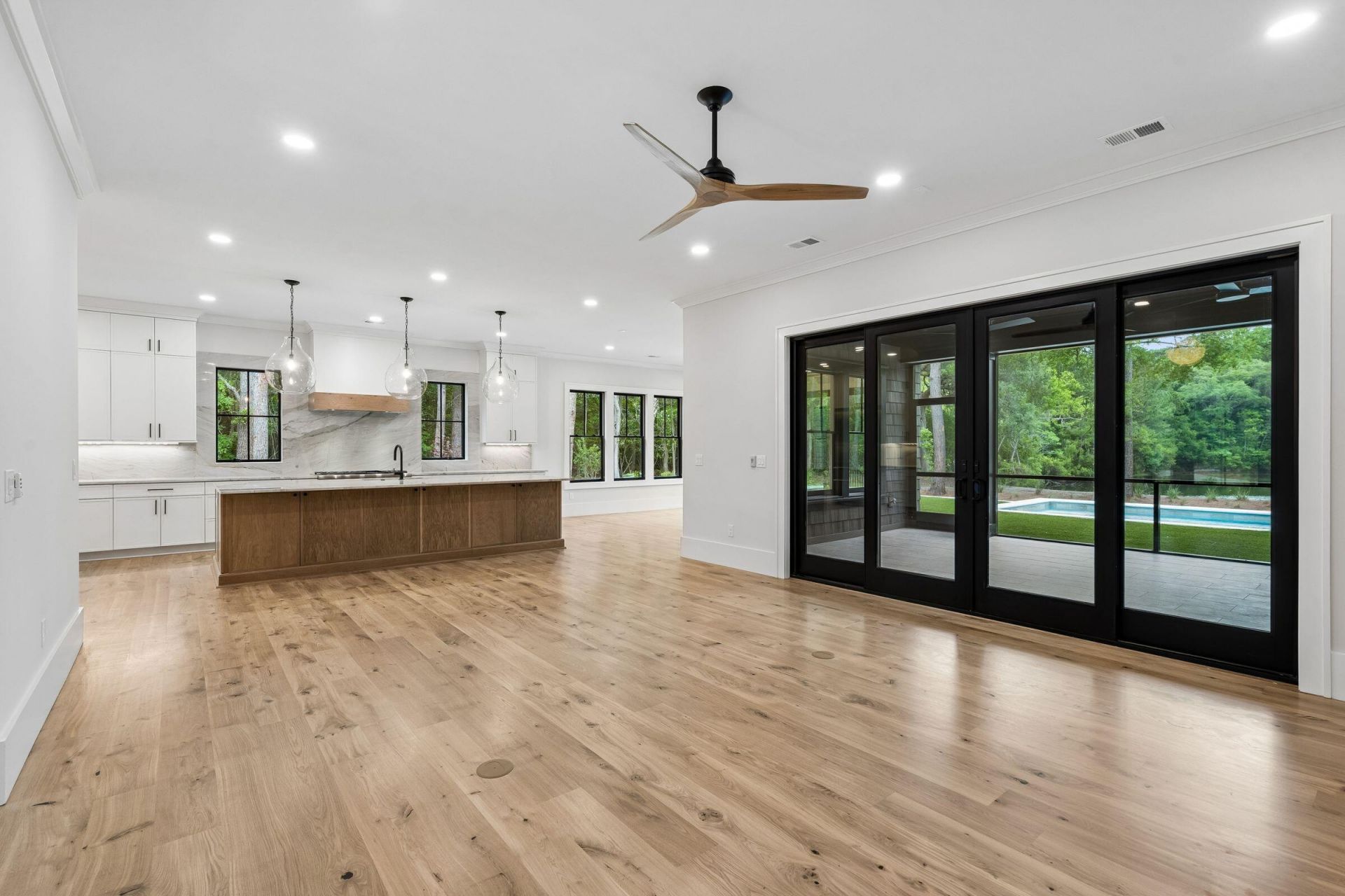 2486 Bald Eagle Court Photo 25