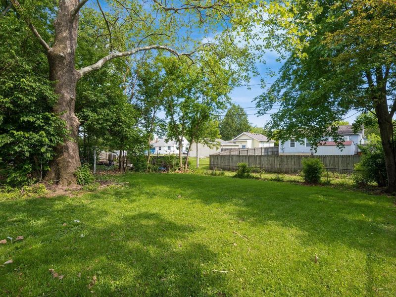 2137 Ward Road , Columbus, OH 43224 Photo 29