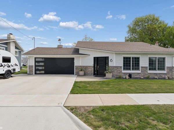 6 N 16th Street, Clear Lake, IA 50428