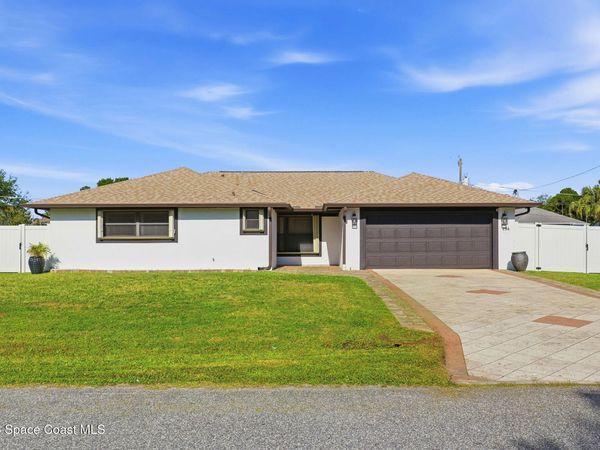 236 Roman Avenue NE, Palm Bay, FL 32907