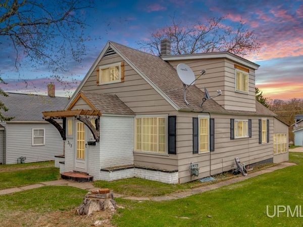 317 Doraland Street, Kingsford, MI 49802