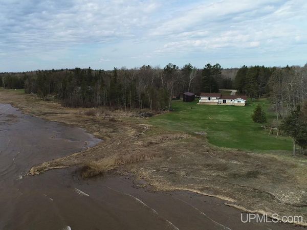 8888 LL Road, Nahma Twp, MI 49878