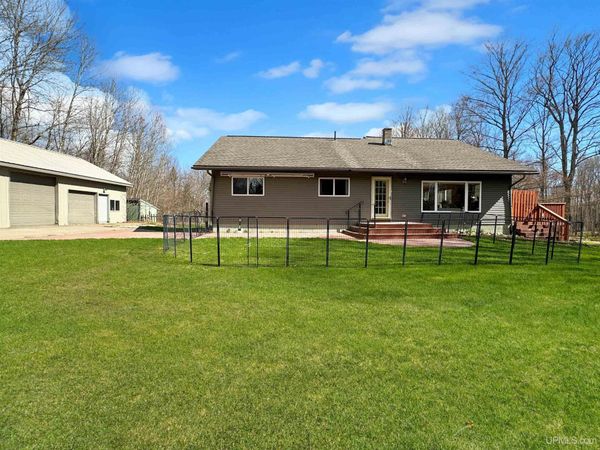 3902 Luoma Road, Rock River Twp, MI 49816