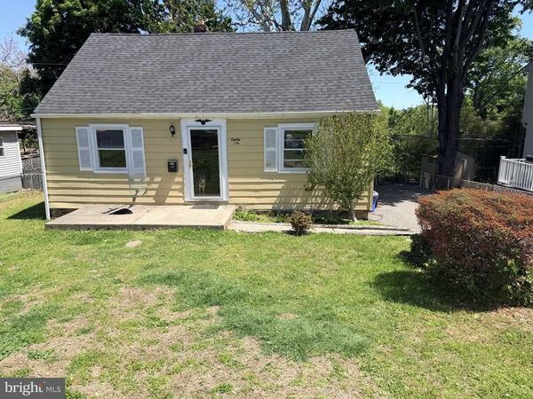 86 MILDRED LANE, ASTON, PA 19014