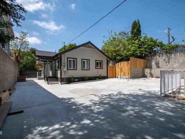 1/2 Ewing Street, Los Angeles, CA 90039