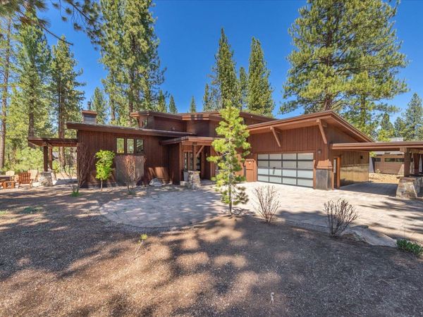 11090 Henness Road, Truckee, CA 96161