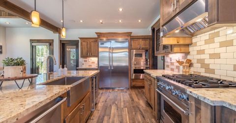 11090 Henness Road, Truckee, CA 96161 Photo