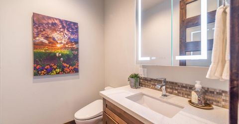 11090 Henness Road, Truckee, CA 96161 Photo