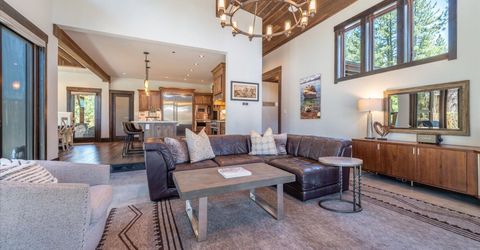 11090 Henness Road, Truckee, CA 96161 Photo