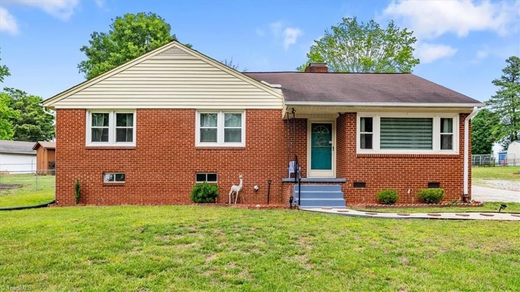 206 Forestrose Drive, Lexington, NC 27295 Main Photo