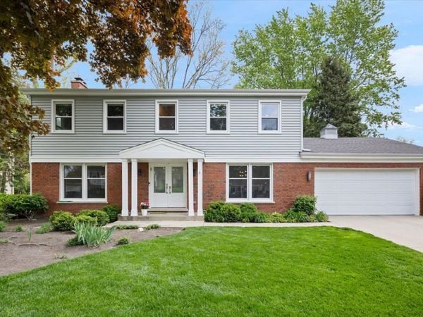 1107 Donegal Lane, Northbrook, IL 60062