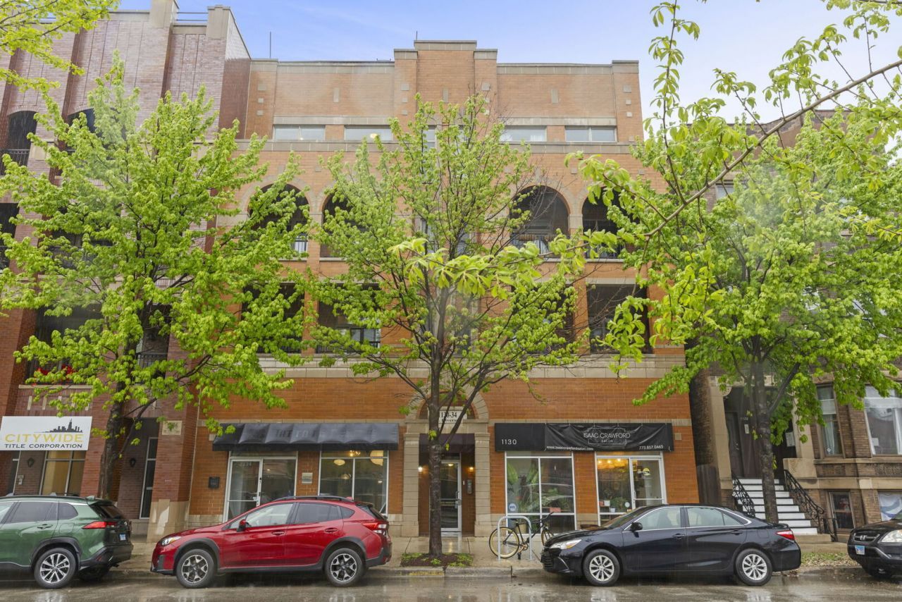 1130 W Diversey Parkway, Unit 4W, Chicago, IL 60614 Main Photo