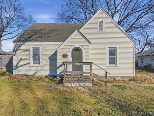 1910 Johnstone Avenue , Bartlesville, OK 74003