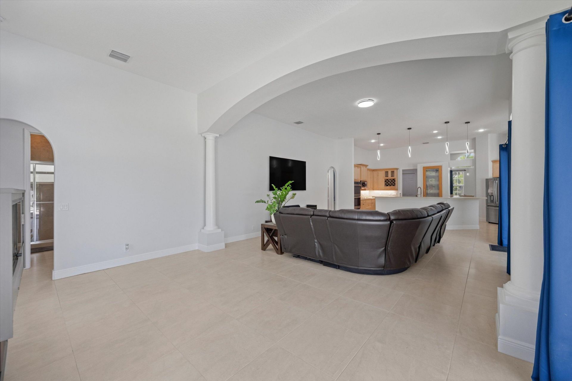 17038 N 61st Pl Place N, The Acreage, FL 33470 Photo