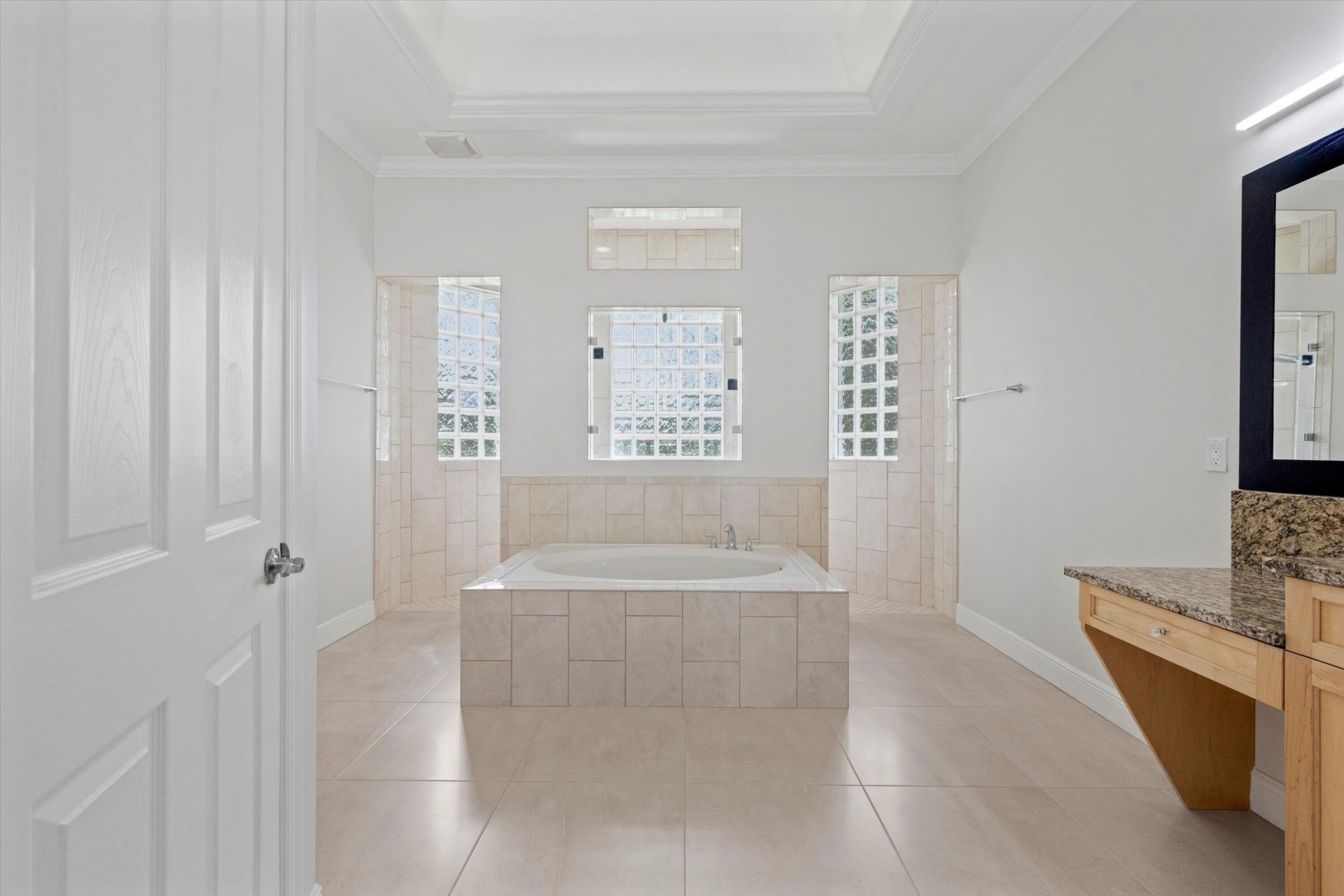 17038 N 61st Pl Place N, The Acreage, FL 33470 Photo
