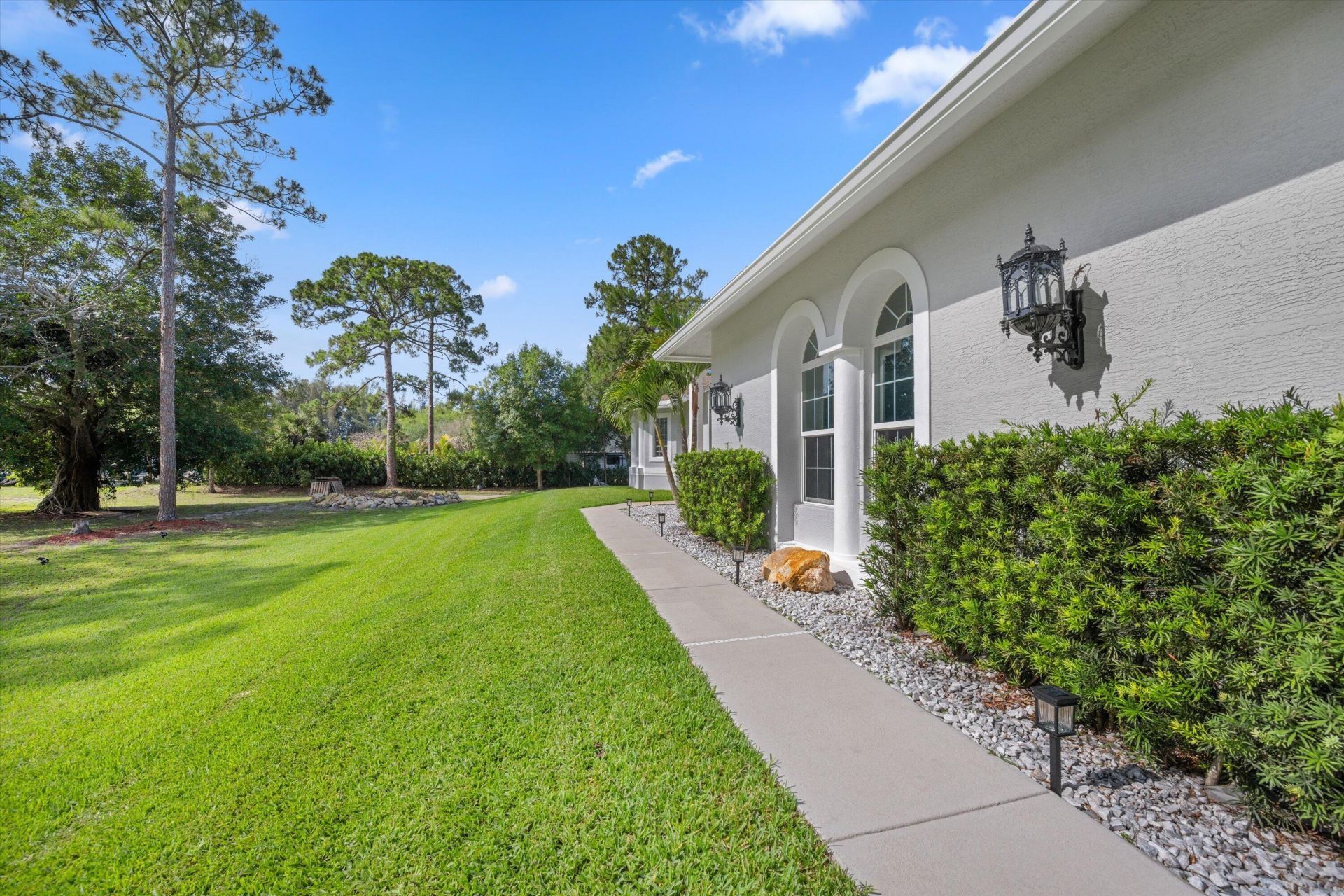 17038 N 61st Pl Place N, The Acreage, FL 33470 Photo