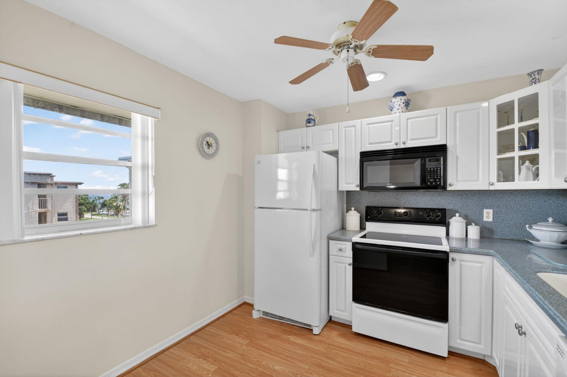 2515 NE 1st Court, Unit 4020, Boynton Beach, FL 33435 Photo