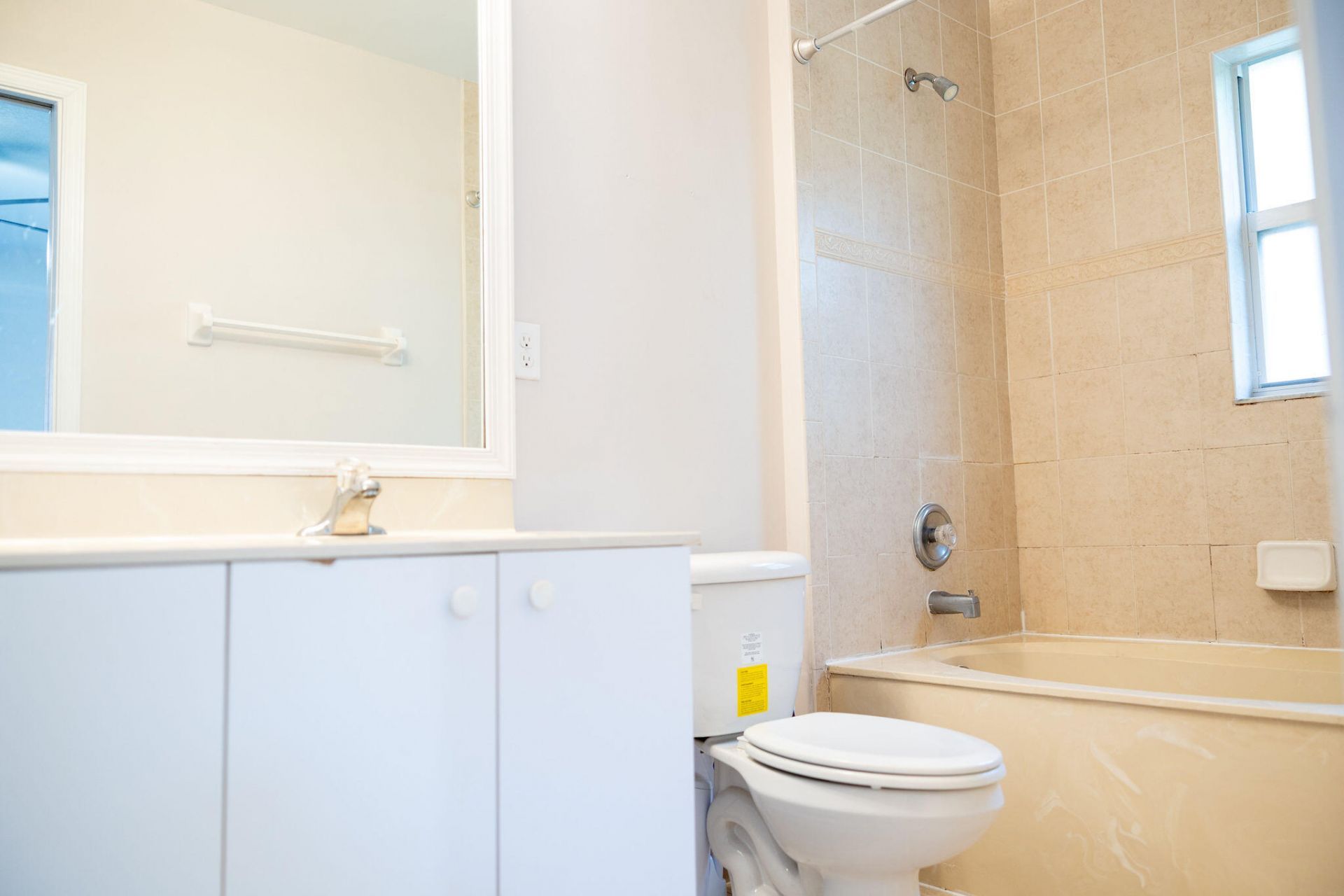 8250 Prestige Commons Drive W, Tamarac, FL 33321 Photo