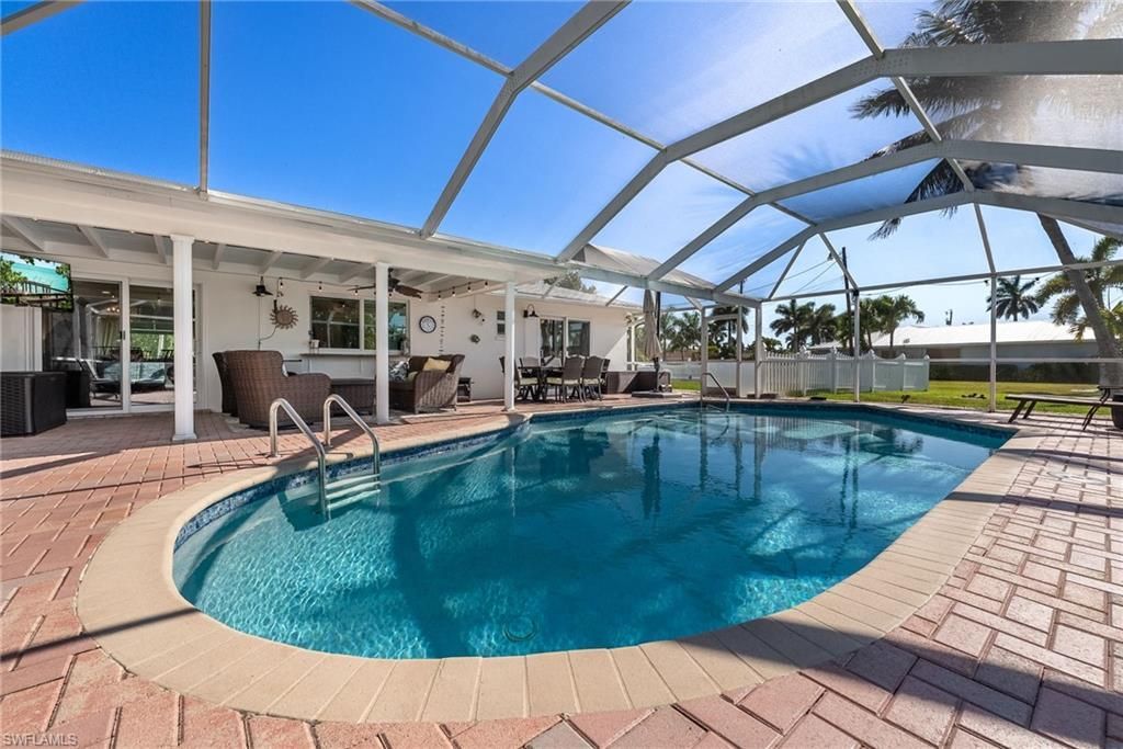 2025 SE 39th St , Cape Coral, FL 33904 Photo