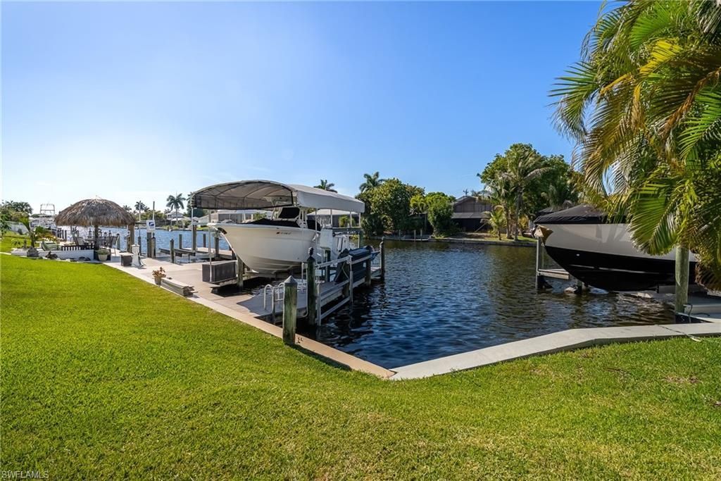 2025 SE 39th St , Cape Coral, FL 33904 Photo