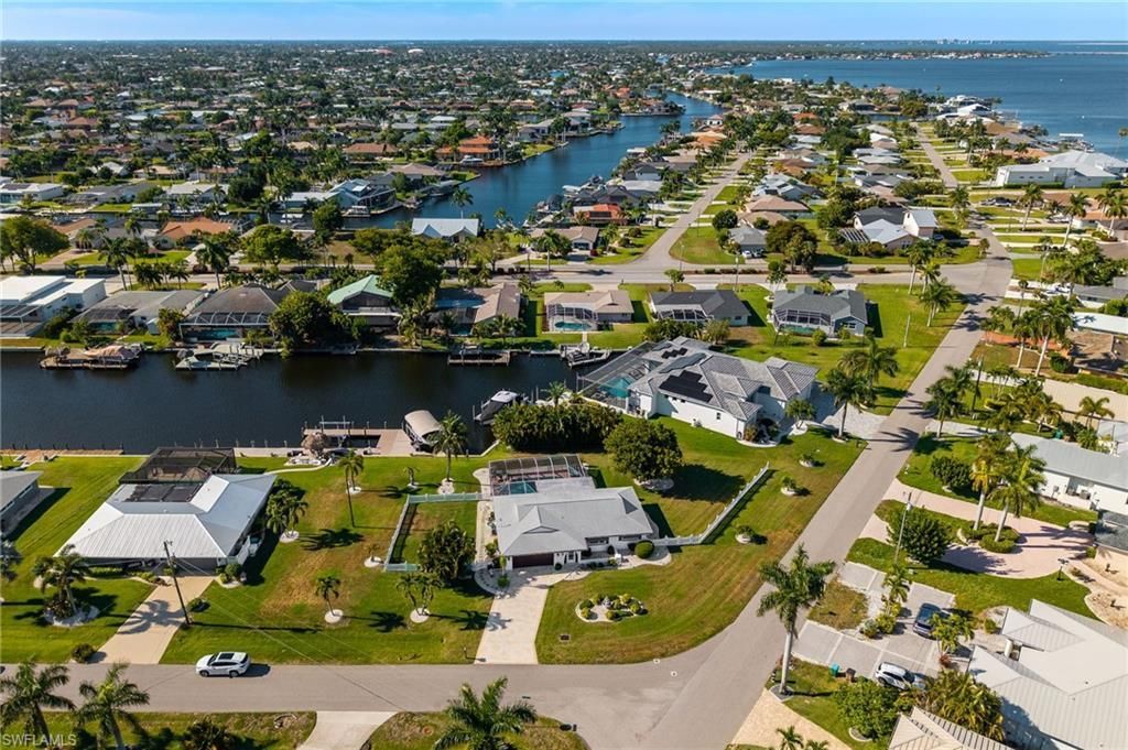 2025 SE 39th St , Cape Coral, FL 33904 Photo
