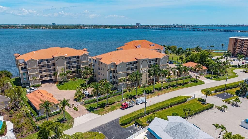 4235 SE 20th Pl, Unit C503, Cape Coral, FL 33904 Photo