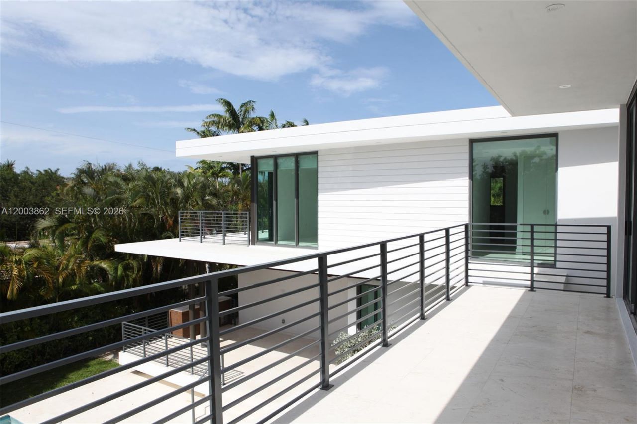 Please Call For Address, Key Biscayne, FL 33149 Photo