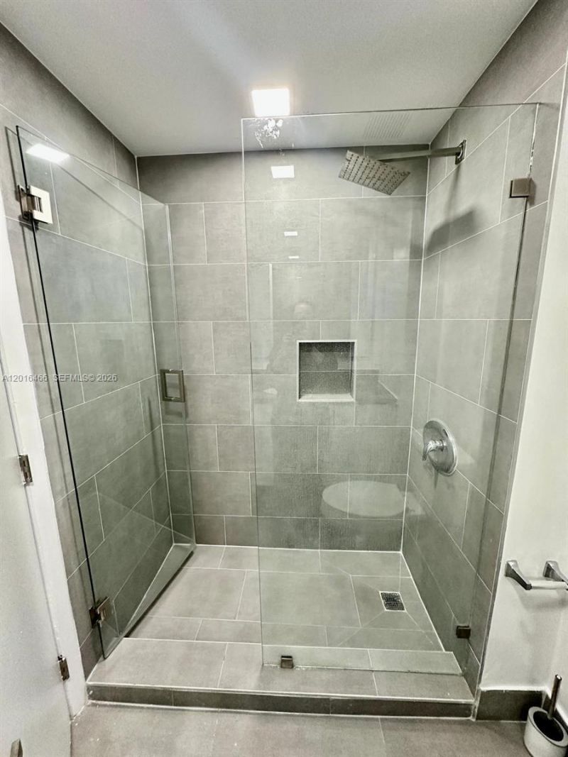 185 SE 14th Ter, Unit 1905, Miami, FL 33131 Photo