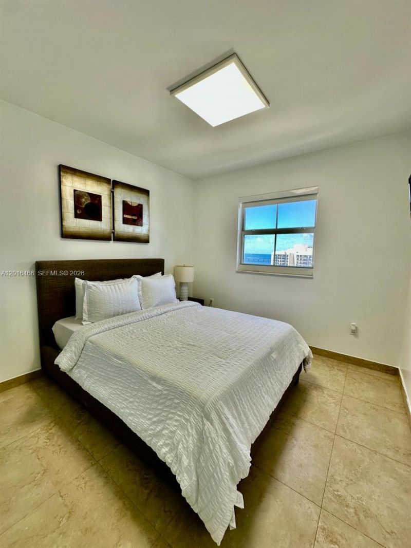185 SE 14th Ter, Unit 1905, Miami, FL 33131 Photo
